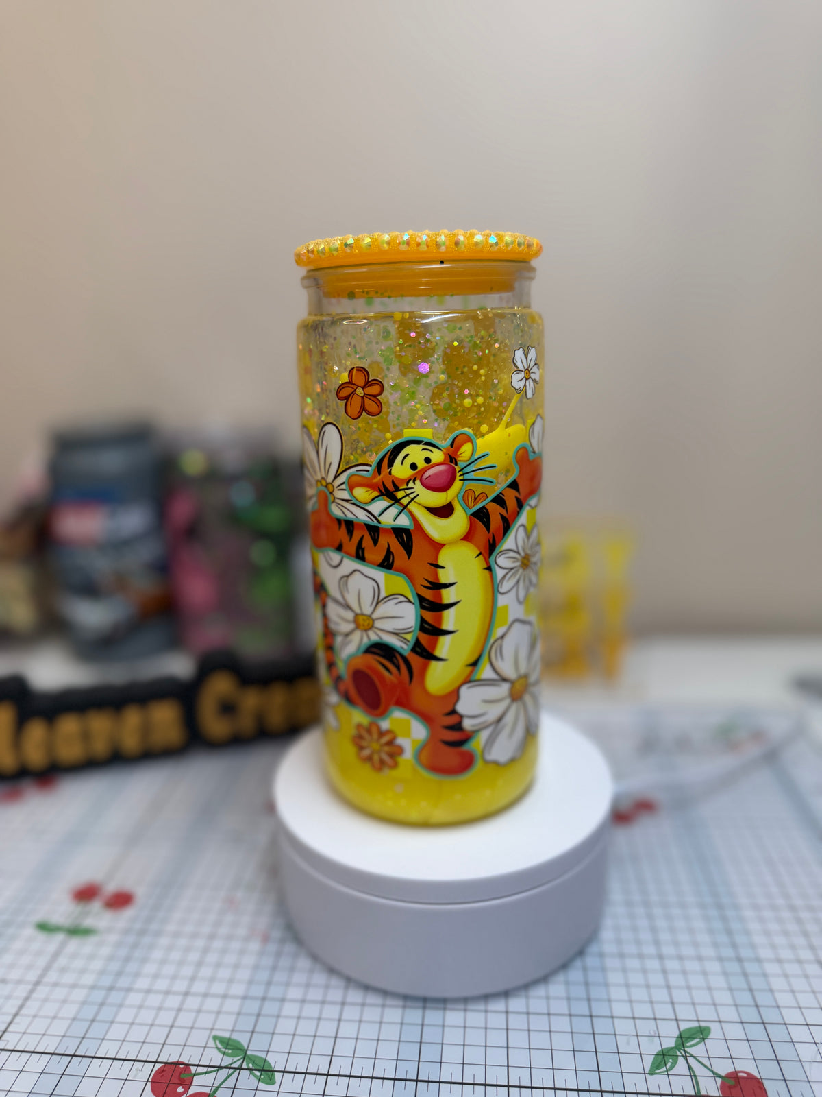 Tiger 20oz Snowglobe Cup w/ bling lid